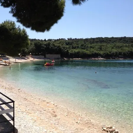 In Near Center Waterfront Апартаменты Пула