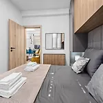 In Near Center Waterfront Apartamento Pula
