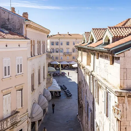 In Near Center Waterfront * Pula