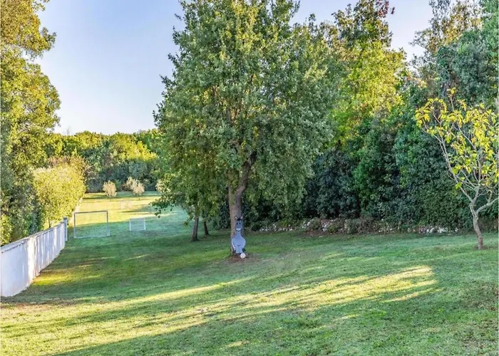 Lejlighed In Near Center Waterfront Pula