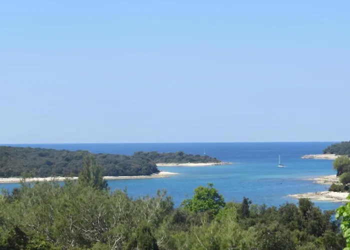 In Near Center Waterfront Lejlighed