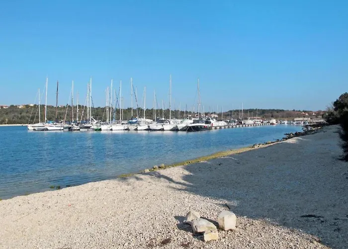 In Near Center Waterfront * Pula