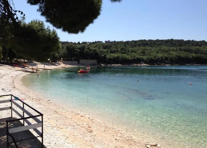 In Near Center Waterfront *