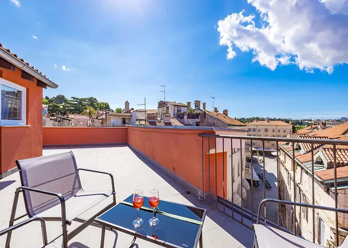 In Near Center Waterfront Apartman