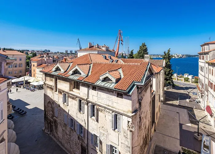 Lejlighed In Near Center Waterfront