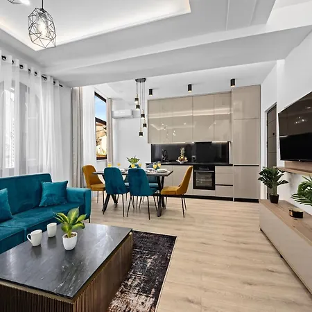 In Near Center Waterfront Appartamento *