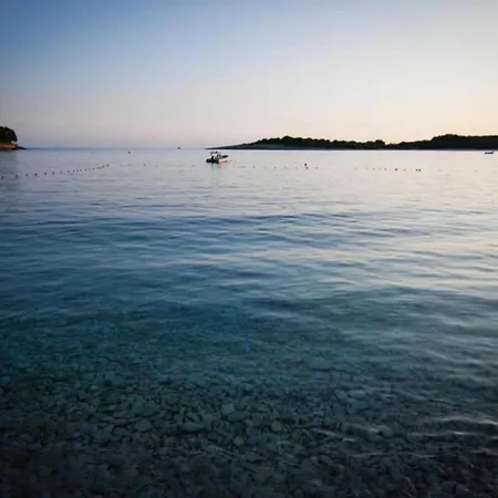 In Near Center Waterfront Pola